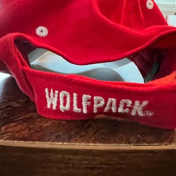 NCAA NC State Wolfpack official collegiate baseball hat - Picture 5 of 7